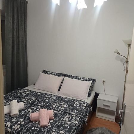 Apartman Lili Apartment Ливно Екстериор снимка