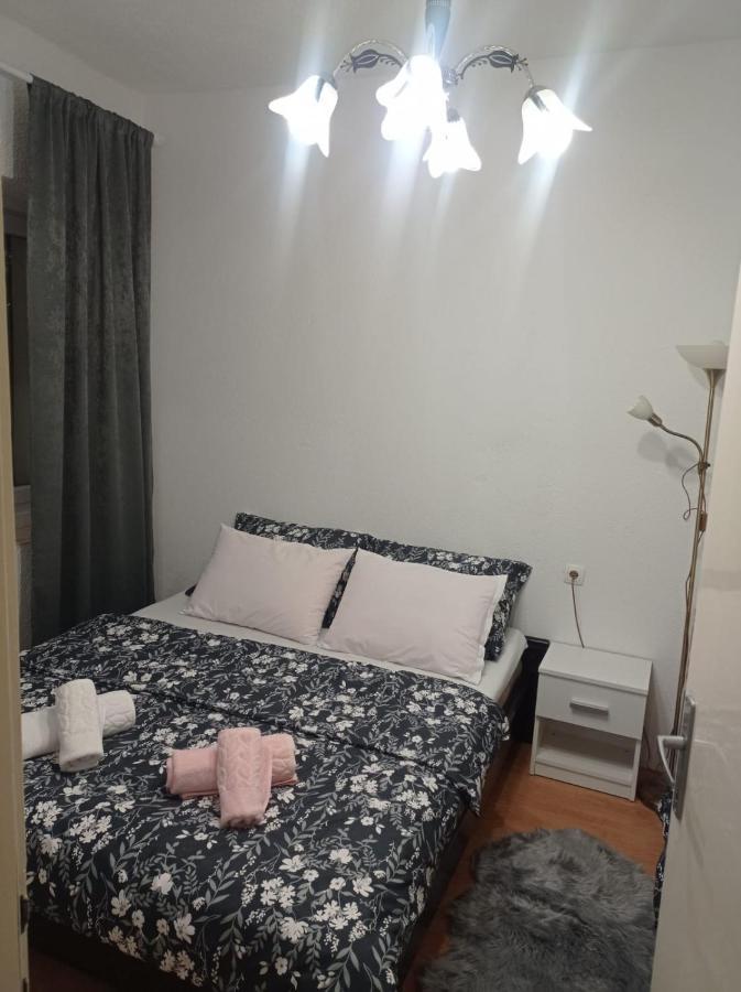 Apartman Lili Apartment Ливно Екстериор снимка